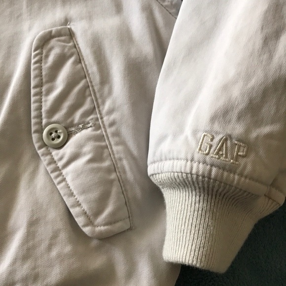 ⛔️SOLD⛔️ 💰3 for $25 🏷 Adorable Kids GAP moto beige jacket size S (5-6) - Picture 6 of 8